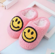 Load image into Gallery viewer, Smiley Kids Slippers
